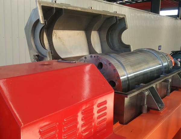 Derrick DE1000 Centrifuge VS KALW363 Decanter Centrifuge